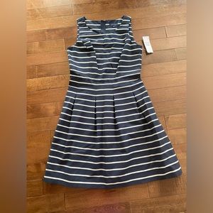 Tommy Hilfiger navy blue and white striped, fit and flare dress womens sz 6